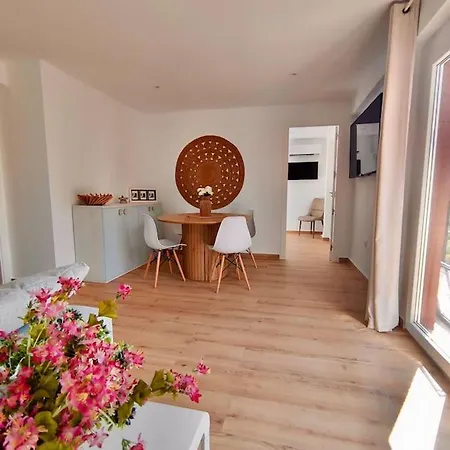 Stunning In Vlc Centre Apartamento *