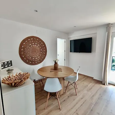 Stunning In Vlc Centre Apartamento *