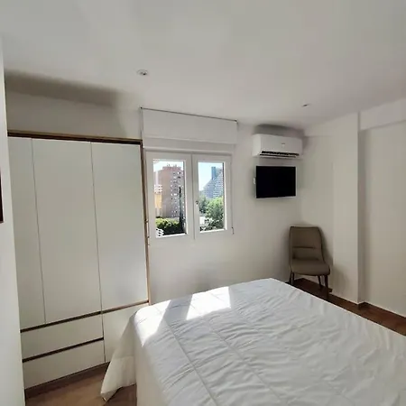 Stunning In Vlc Centre Apartment
