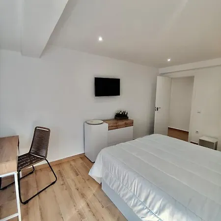 Stunning In Vlc Centre Apartment *